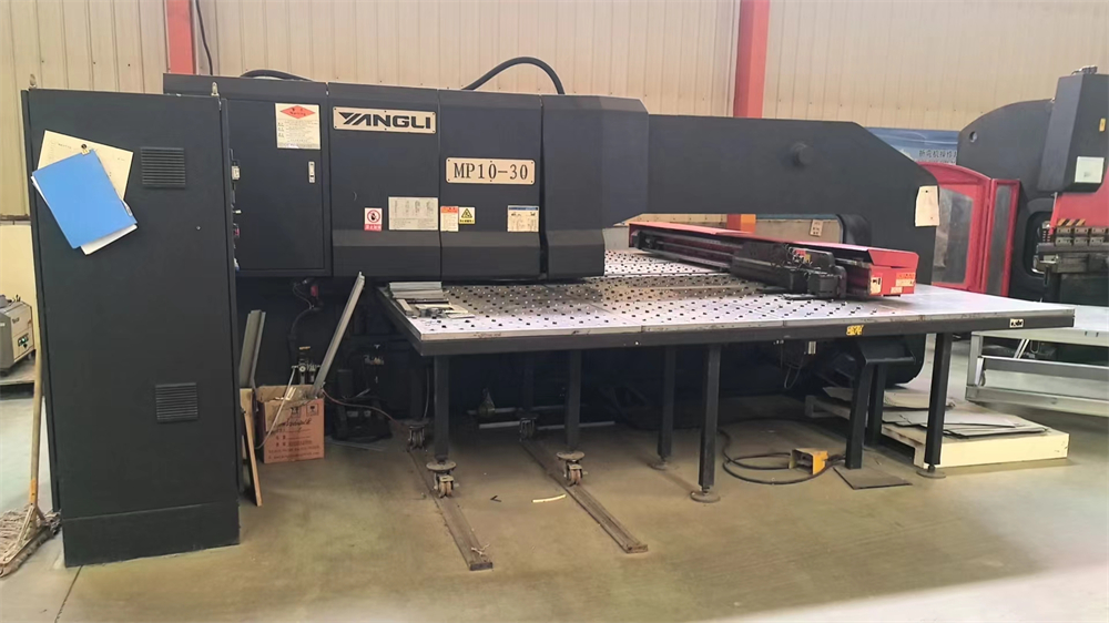 轉(zhuǎn)塔沖床