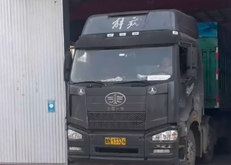 發(fā)貨現(xiàn)場(chǎng)